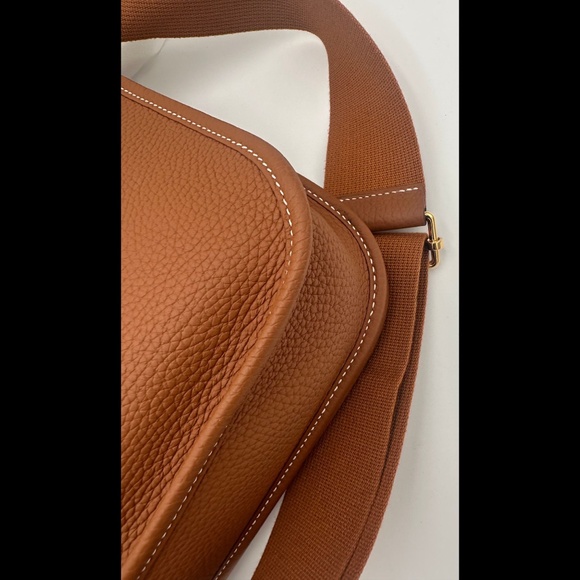 100% Authentic HERMES EVELYNE 29 III GM GOLD w/ gold hardware receipt LIKE NEW! - Picture 9 of 16
